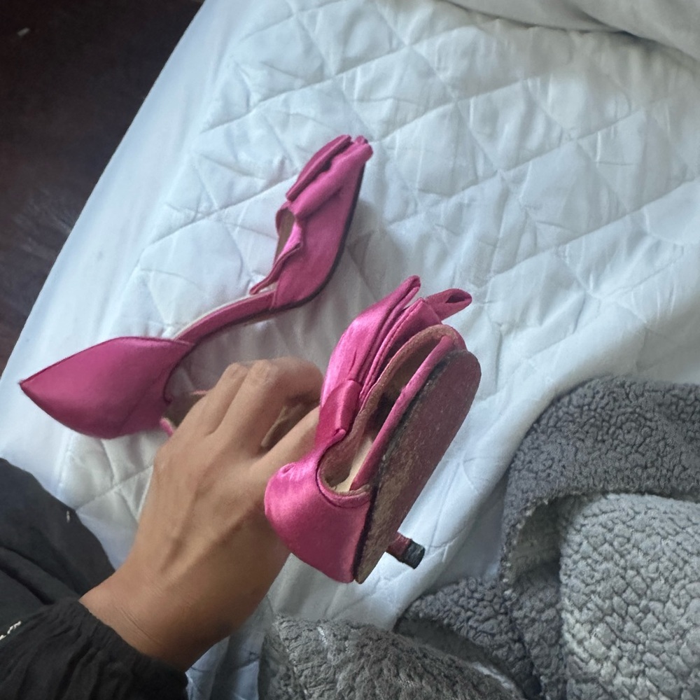 Women’s Christian  louboutin heels size 39 (US 8) - Picture 5 of 11